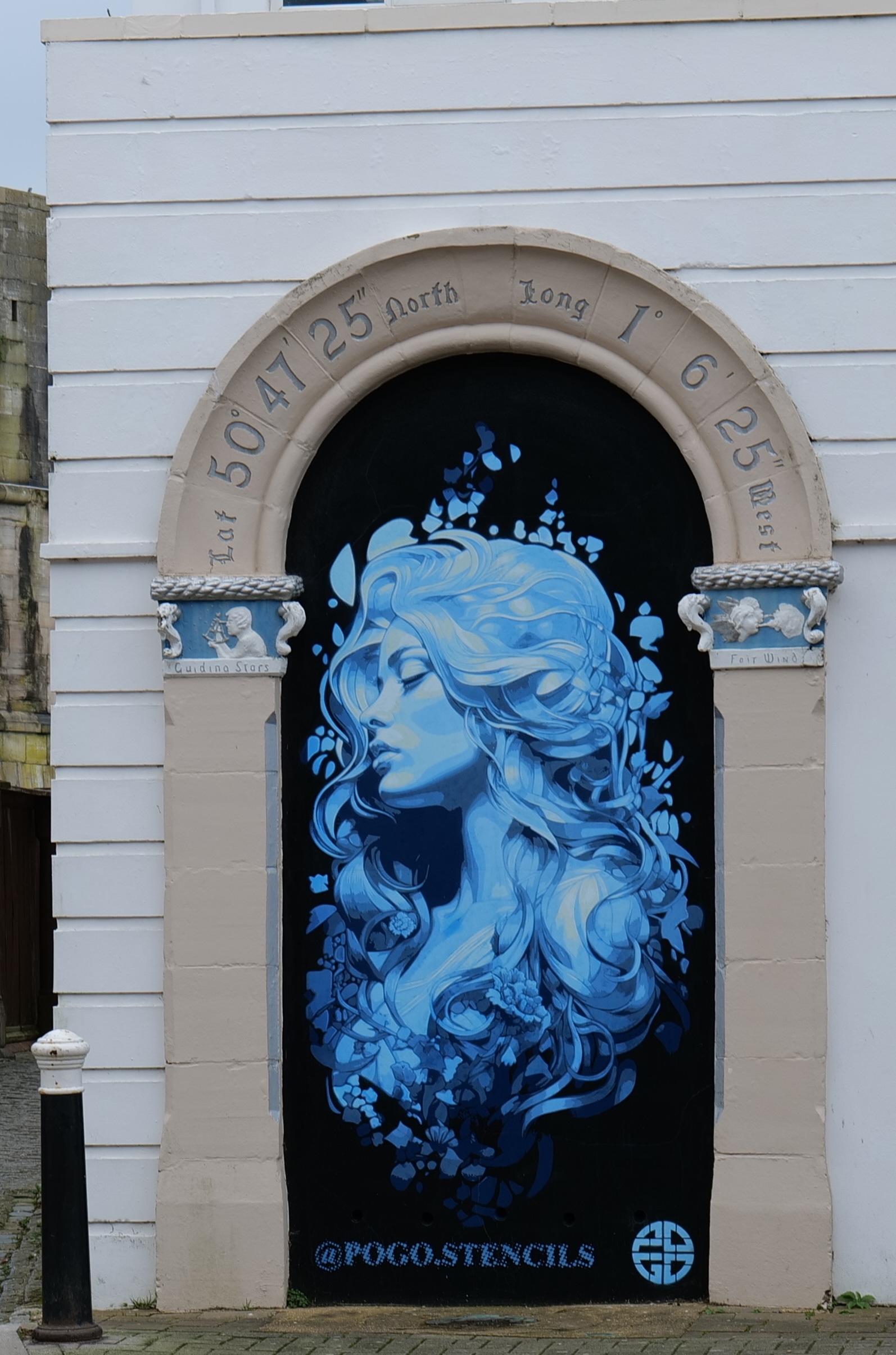Photo of Street Art Door, found in Portsmouth Hampshire, United Kingdom. Photo taken by Baldi, A.K.A Amonn AL-Mahrouq.