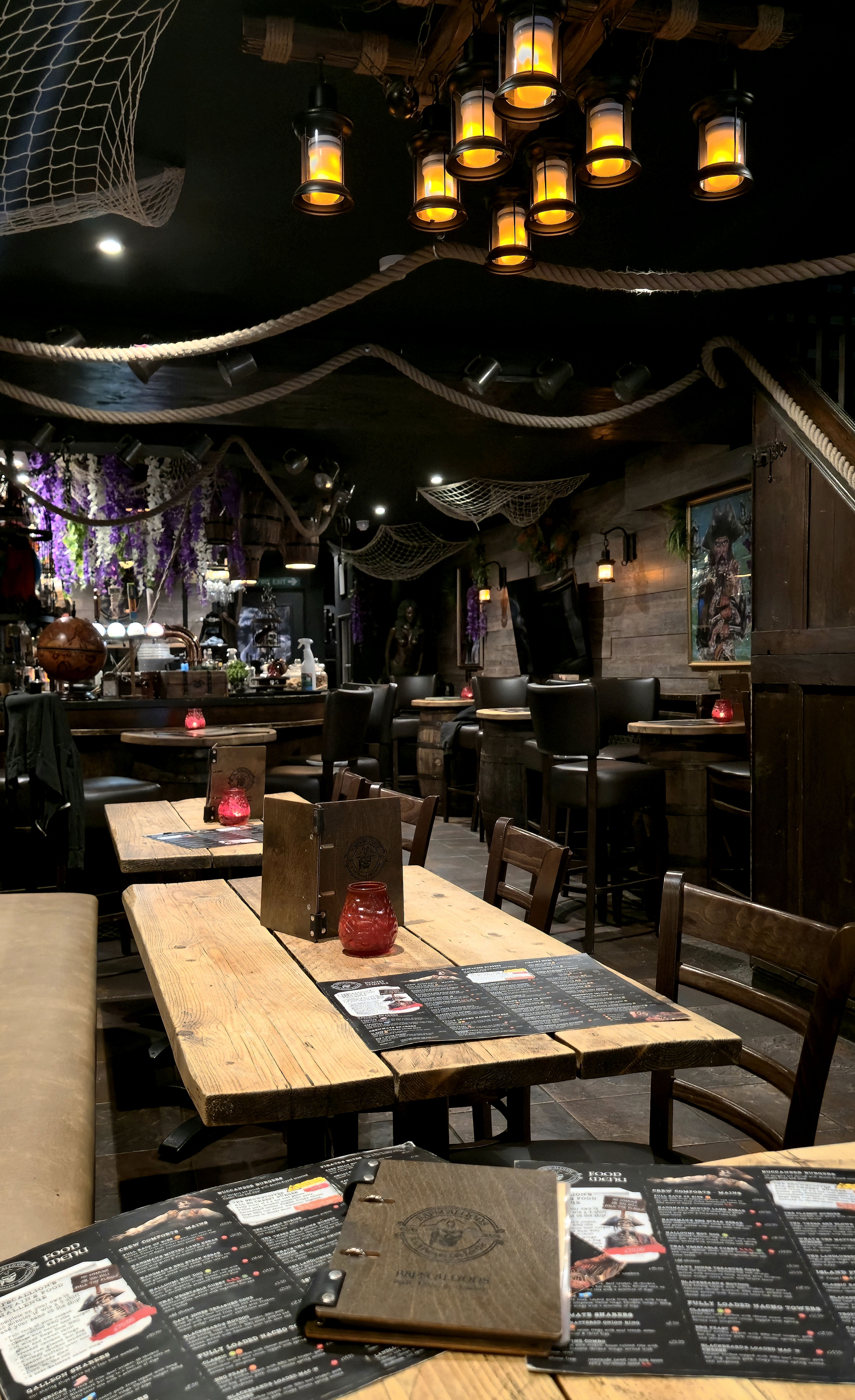 Photo of the interior of Rapscallions, Southsea.