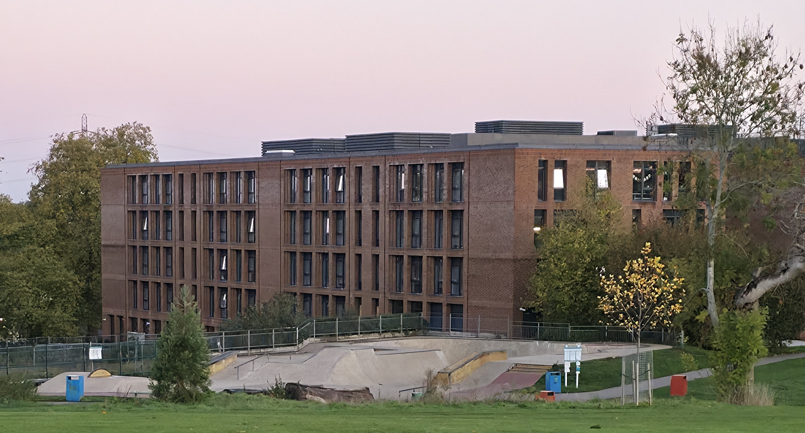 Photo of Guildford College, Surrey, United Kingdom signification Baldi's continuation of his Udemy Courses, photo taken by Amonn AL-Mahrouq